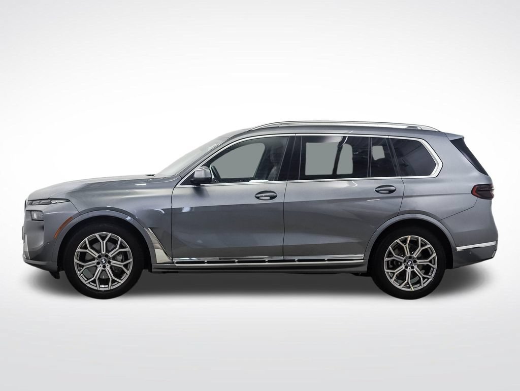 Used 2024 BMW X7 xDrive40i AWD/4WD image 2