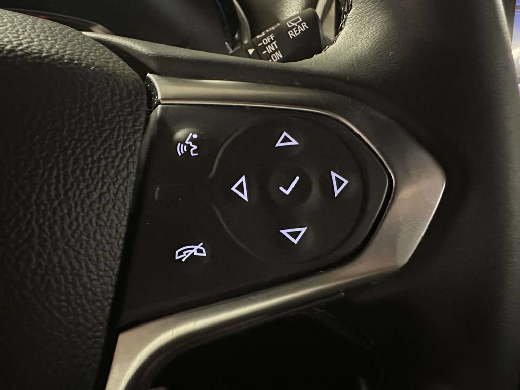 Certified 2023 Chevrolet Traverse LT AWD/4WD image 32