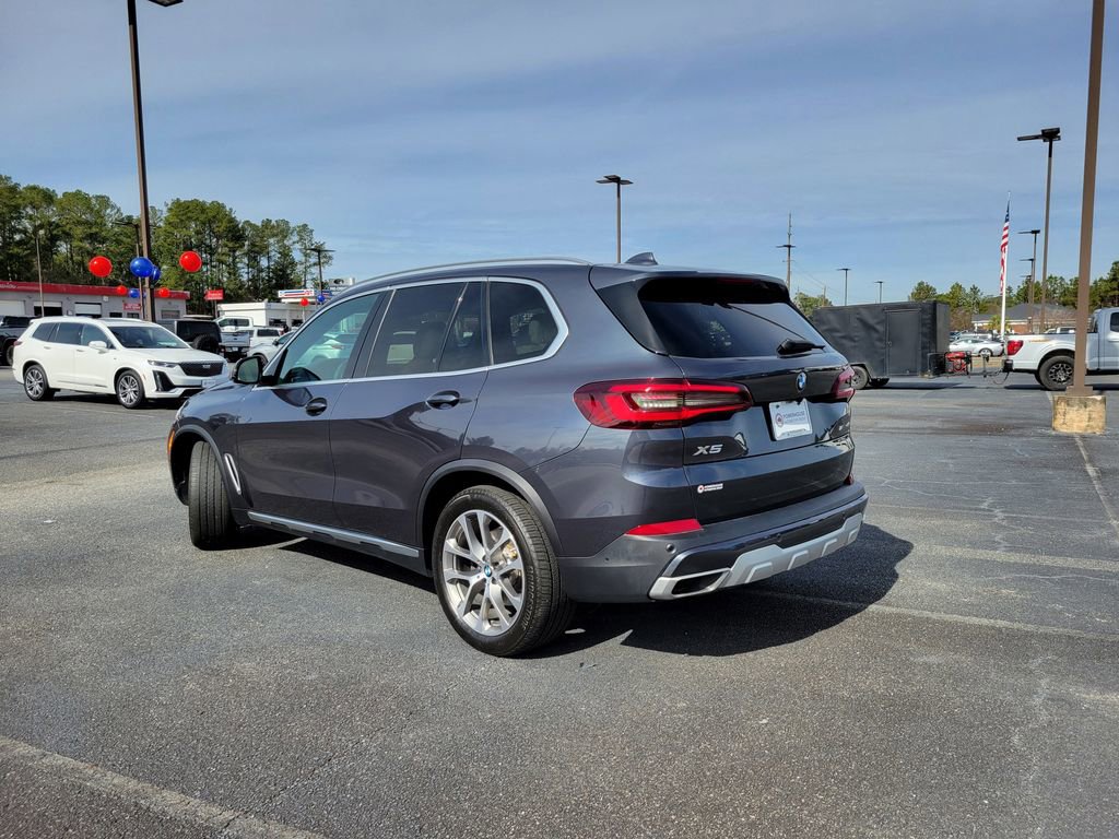 Used 2021 BMW X5 sDrive40i w/ Premium Package 2 image 4