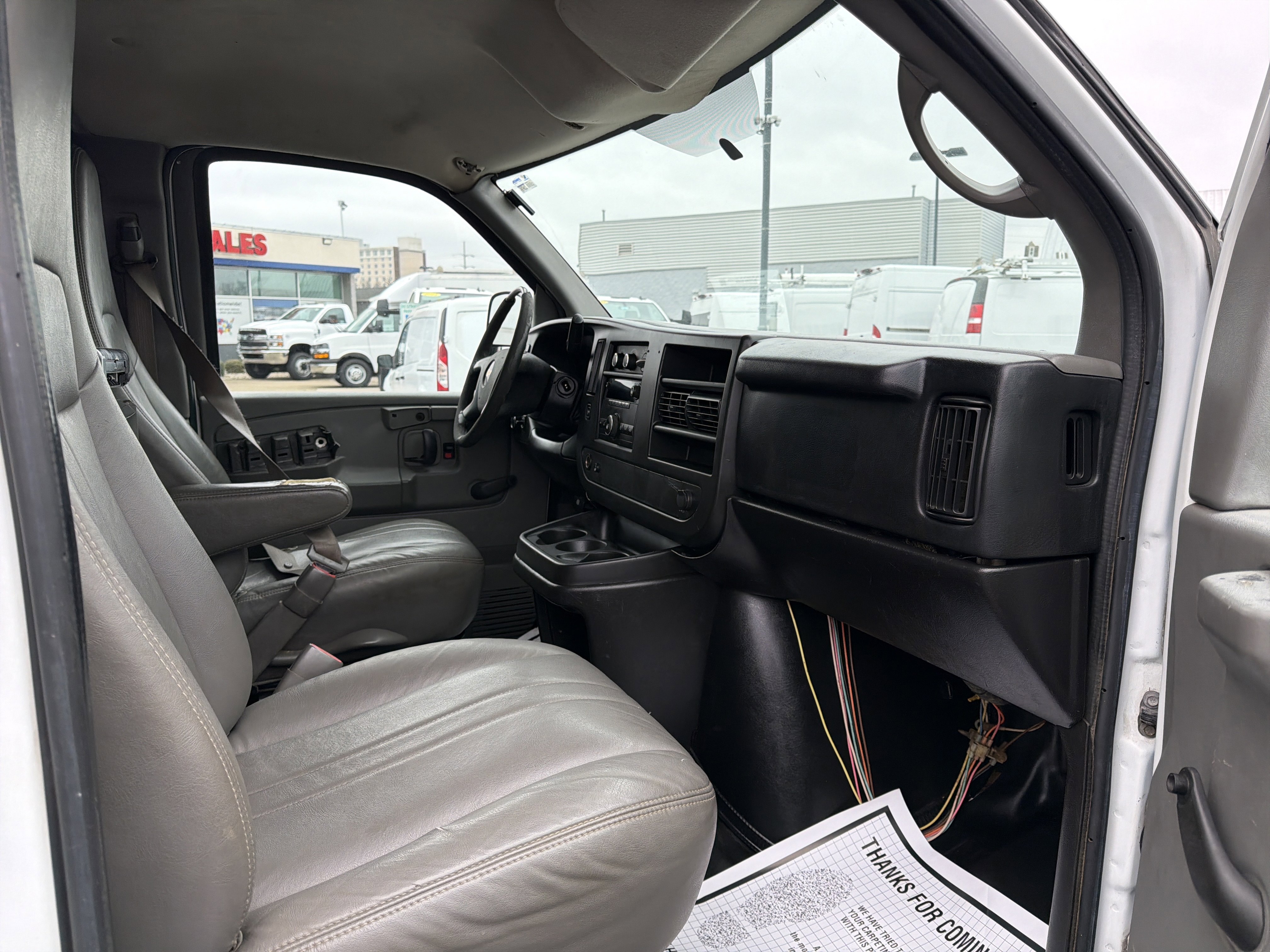 Used 2011 Chevrolet Express 2500 image 20