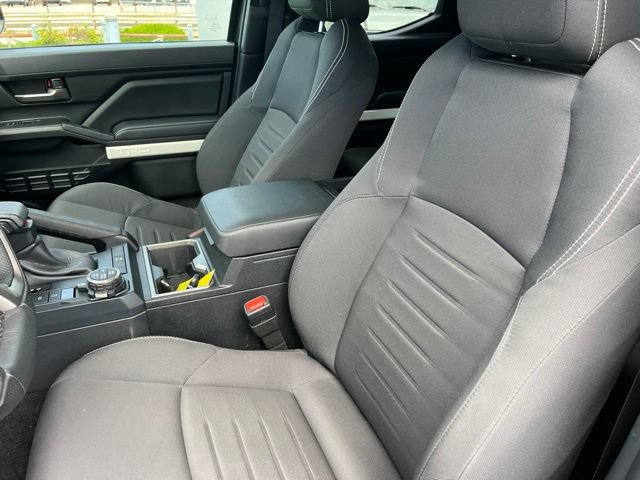 Used 2024 Toyota Tacoma 4x4 Double Cab image 9