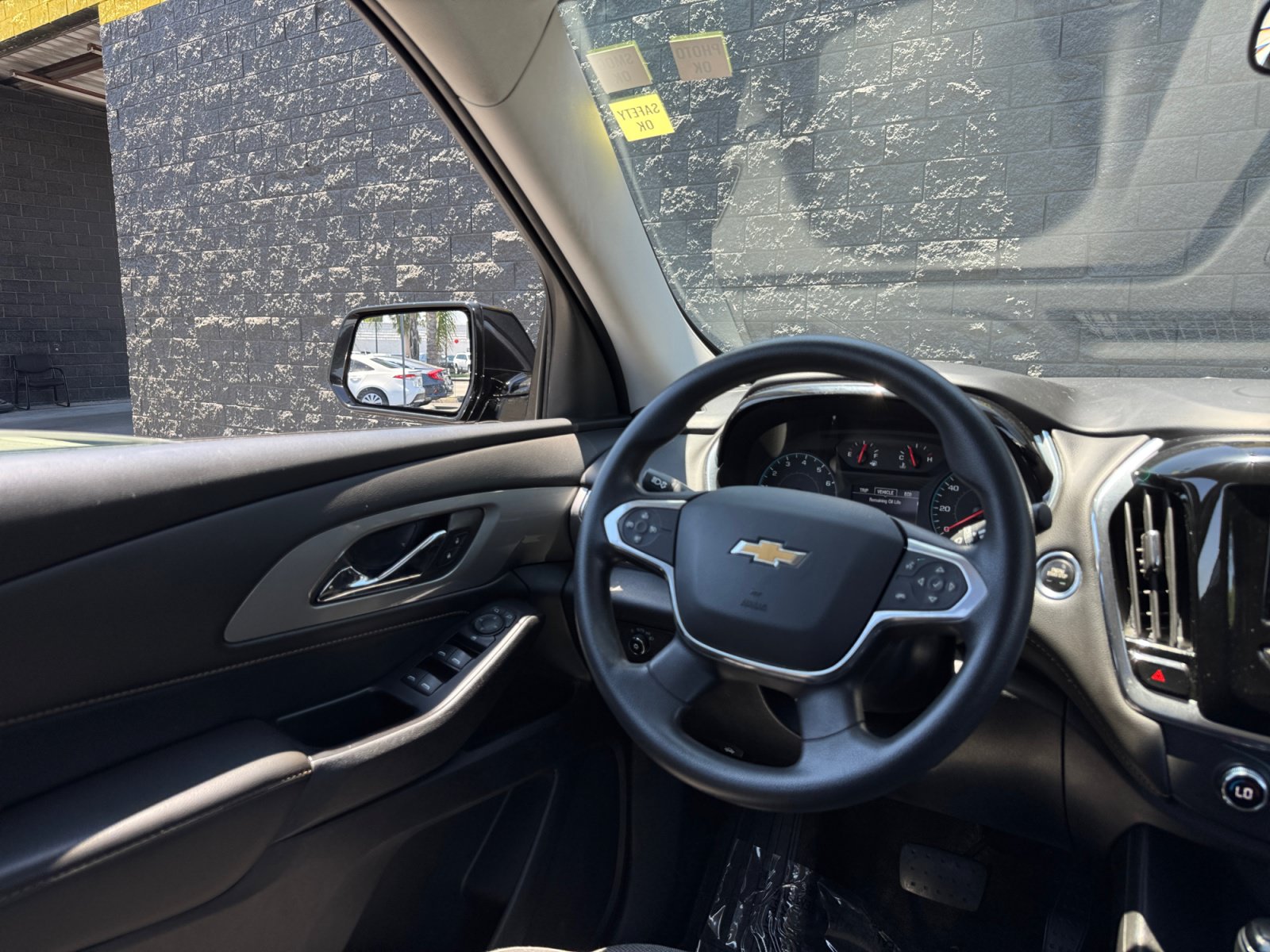 Used 2020 Chevrolet Traverse LS FWD image 23