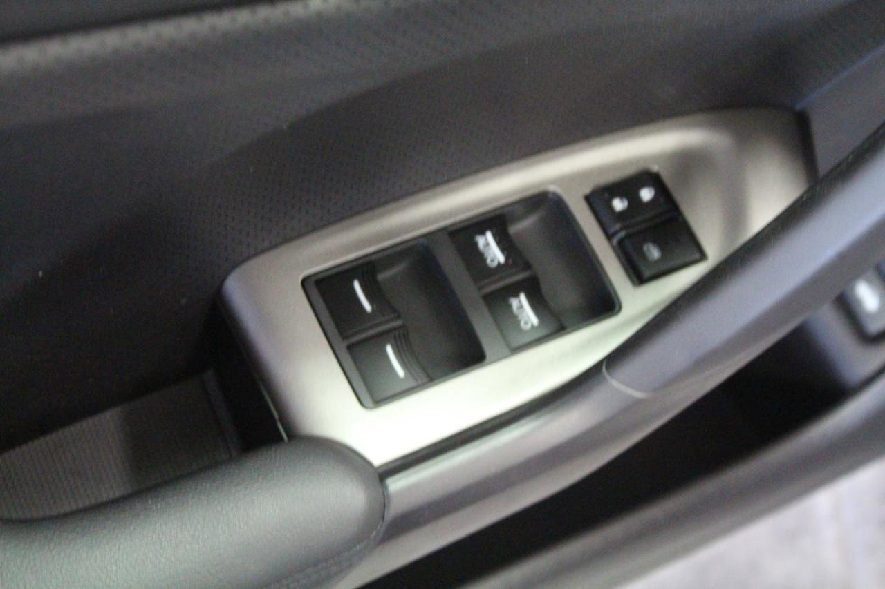 Used 2010 Acura TSX Sedan FWD image 18