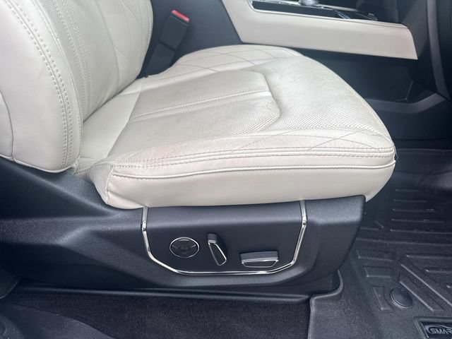 Used 2019 Ford Expedition Max Platinum RWD image 20
