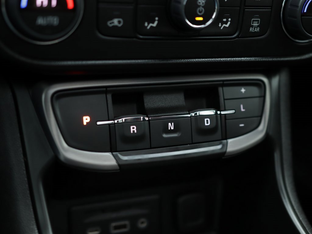 Used 2022 GMC Terrain AT4 image 19