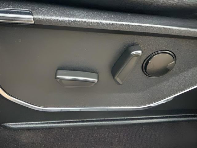 Used 2022 Ford F150 Lariat w/ Max Trailer Tow Package image 22