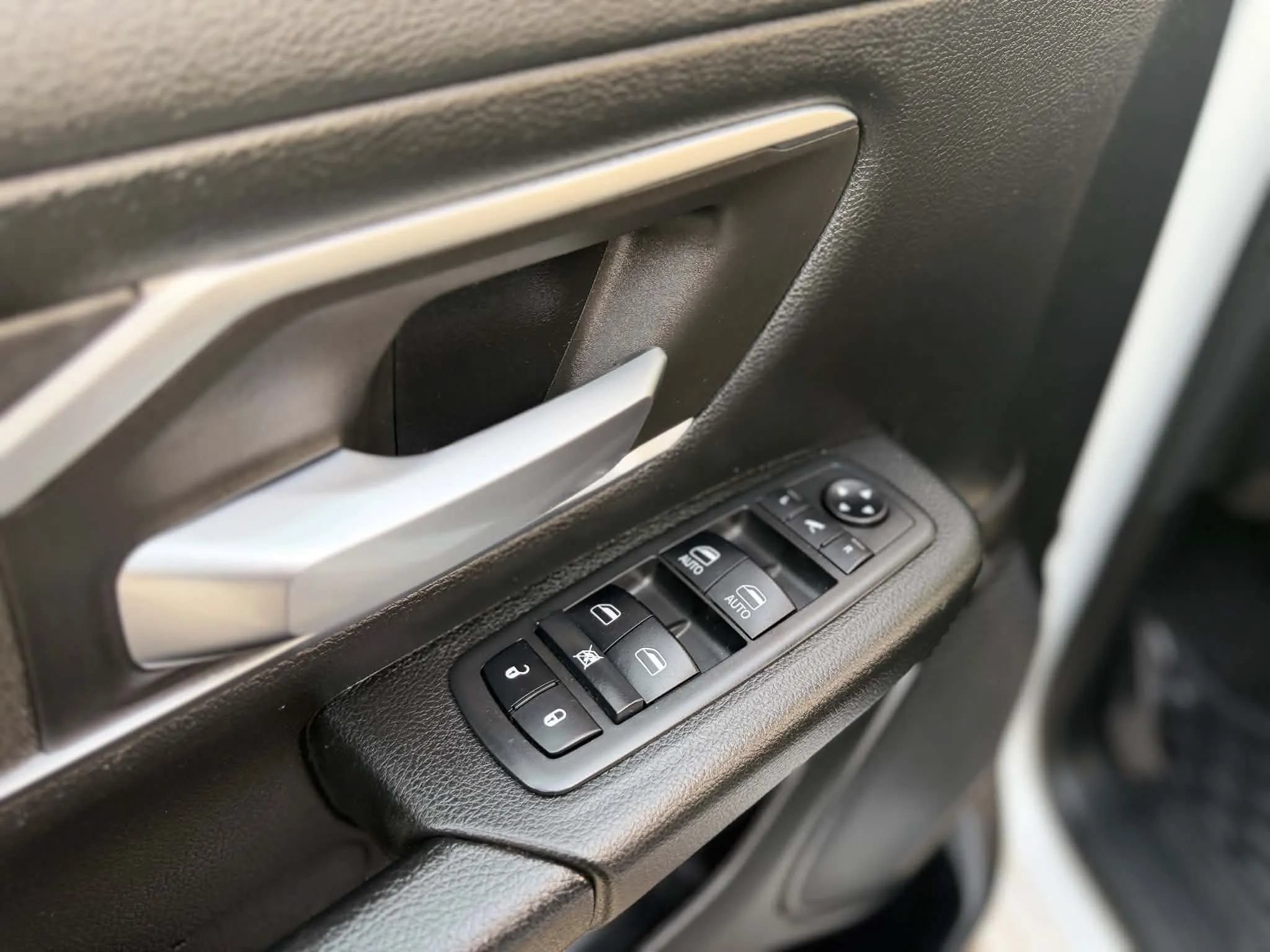 Used 2019 RAM 1500 Big Horn AWD/4WD image 11