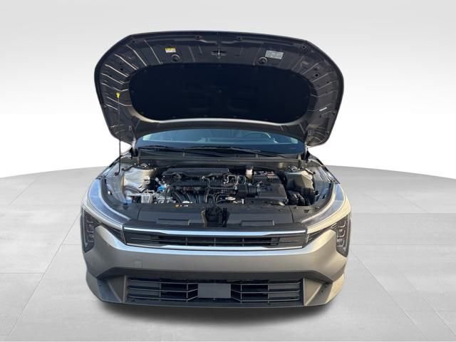 Used 2025 Kia K4 LXS image 29