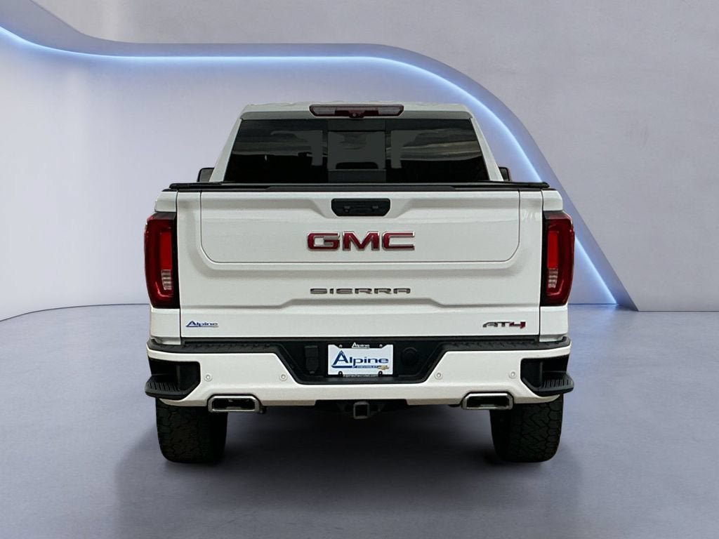Used 2022 GMC Sierra 1500 AT4 w/ AT4 Premium Package AWD/4WD image 4