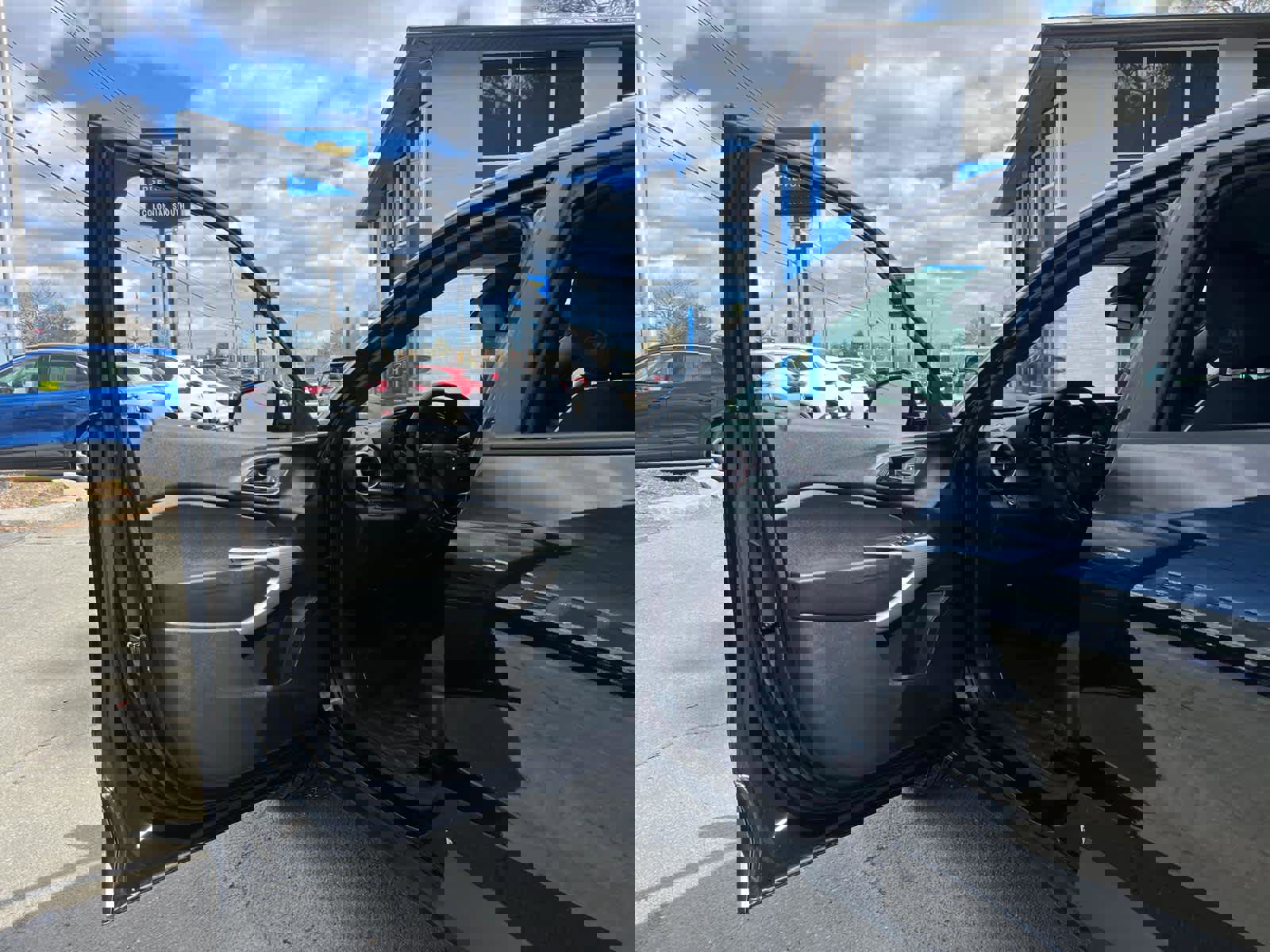 Certified 2024 Chevrolet Trax RS w/ Driver Confidence Package image 15