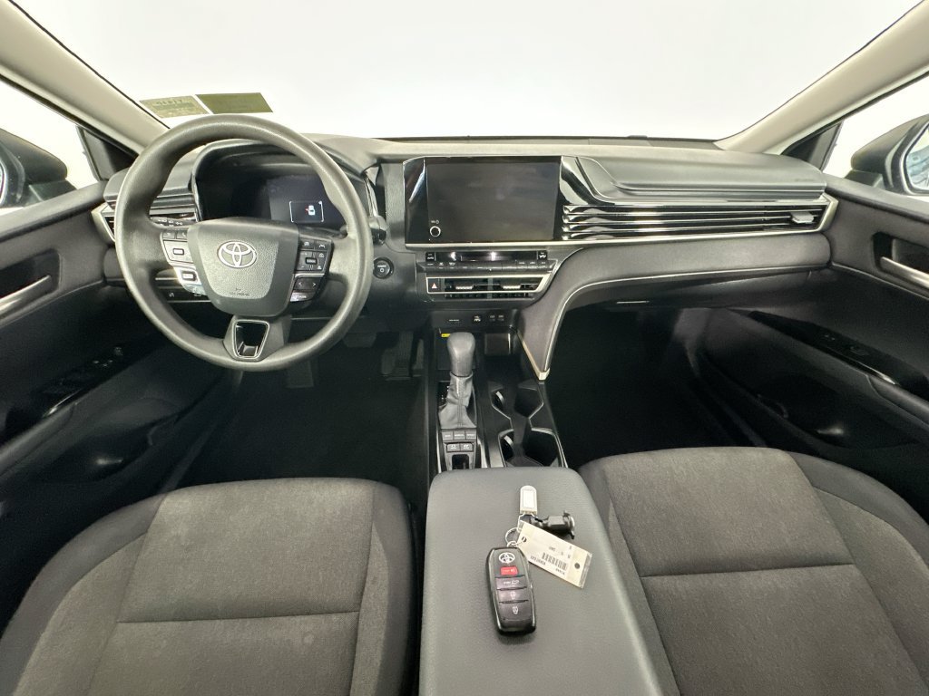 Used 2025 Toyota Camry LE FWD image 10
