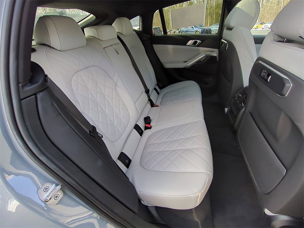 Certified 2024 BMW X6 xDrive40i w/ M Sport Professional Package image 24