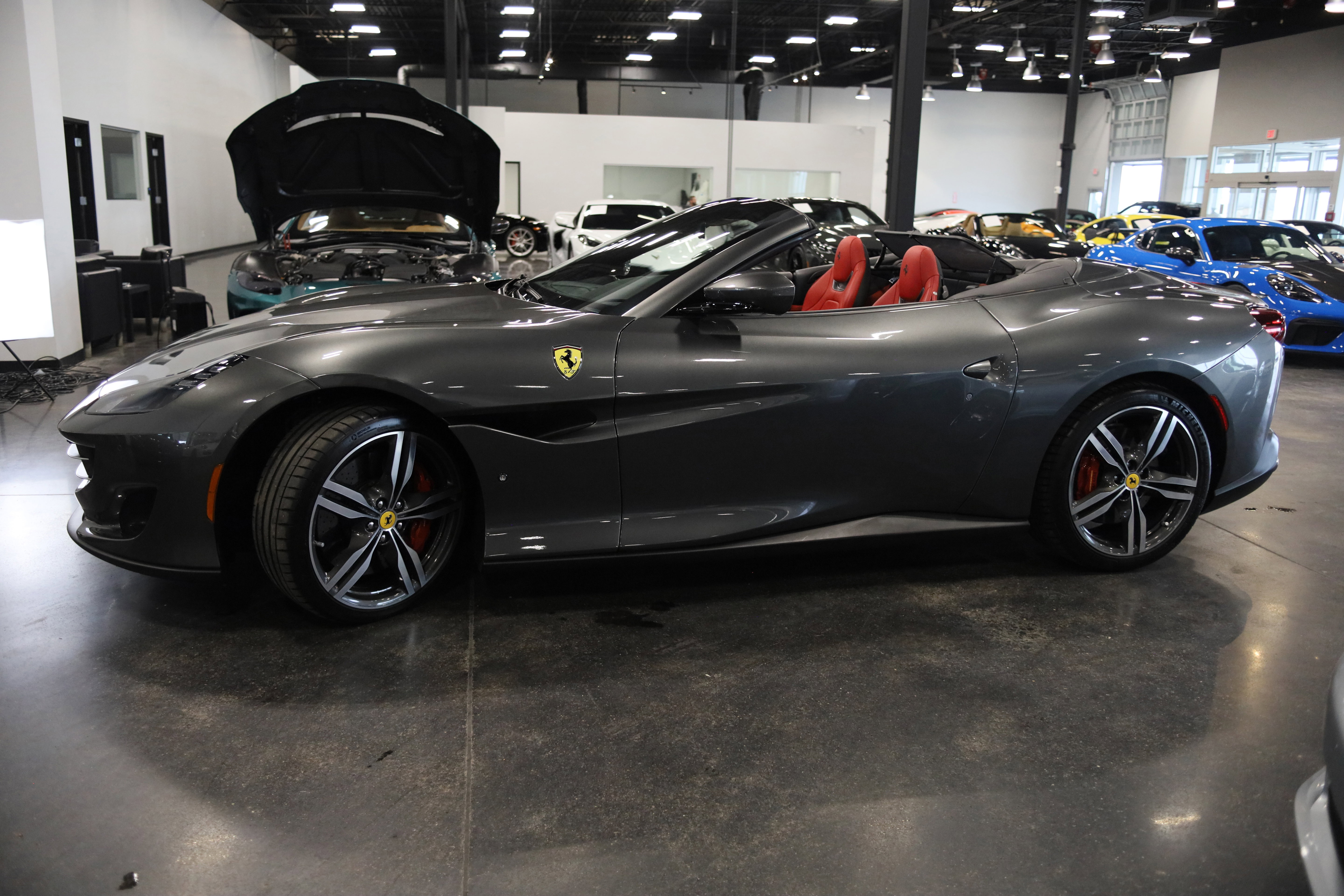 Used 2020 Ferrari Portofino RWD image 12