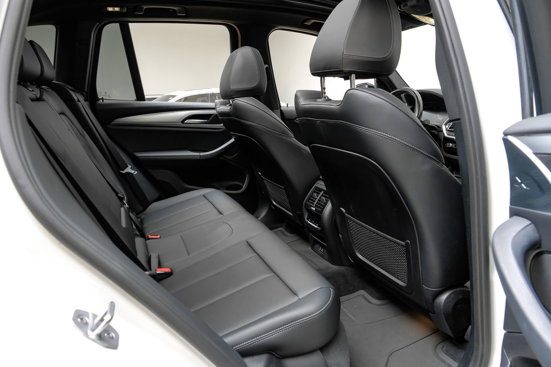 Used 2023 BMW X3 sDrive30i w/ M Sport Package image 39