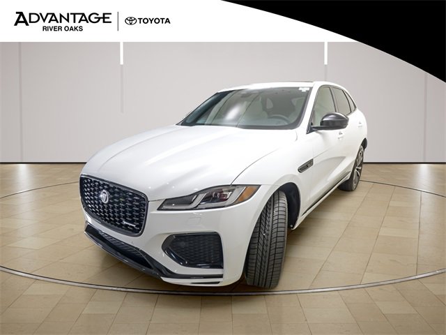 Used 2025 Jaguar F-PACE R-Dynamic S image 4