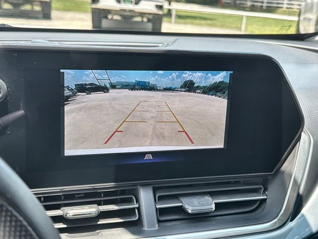 Used 2025 Chevrolet Trax LT FWD image 14