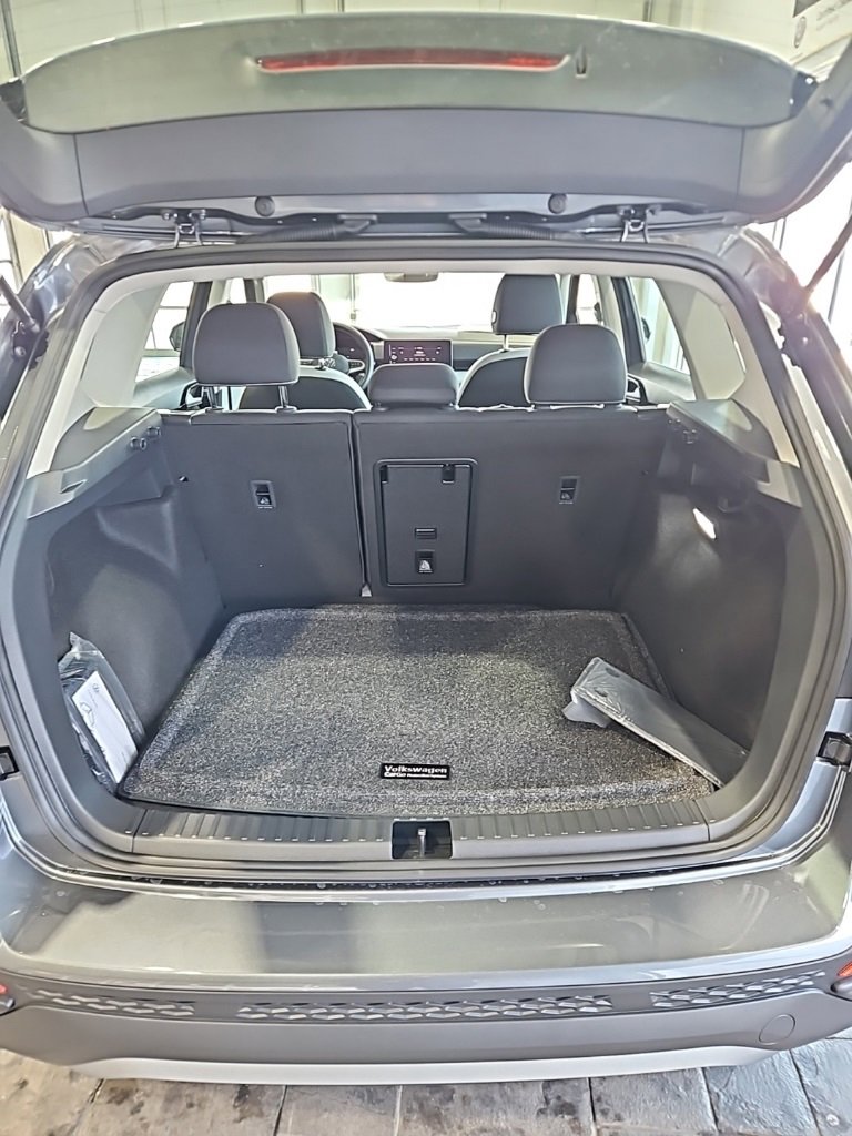 New 2026 Volkswagen Taos S image 19