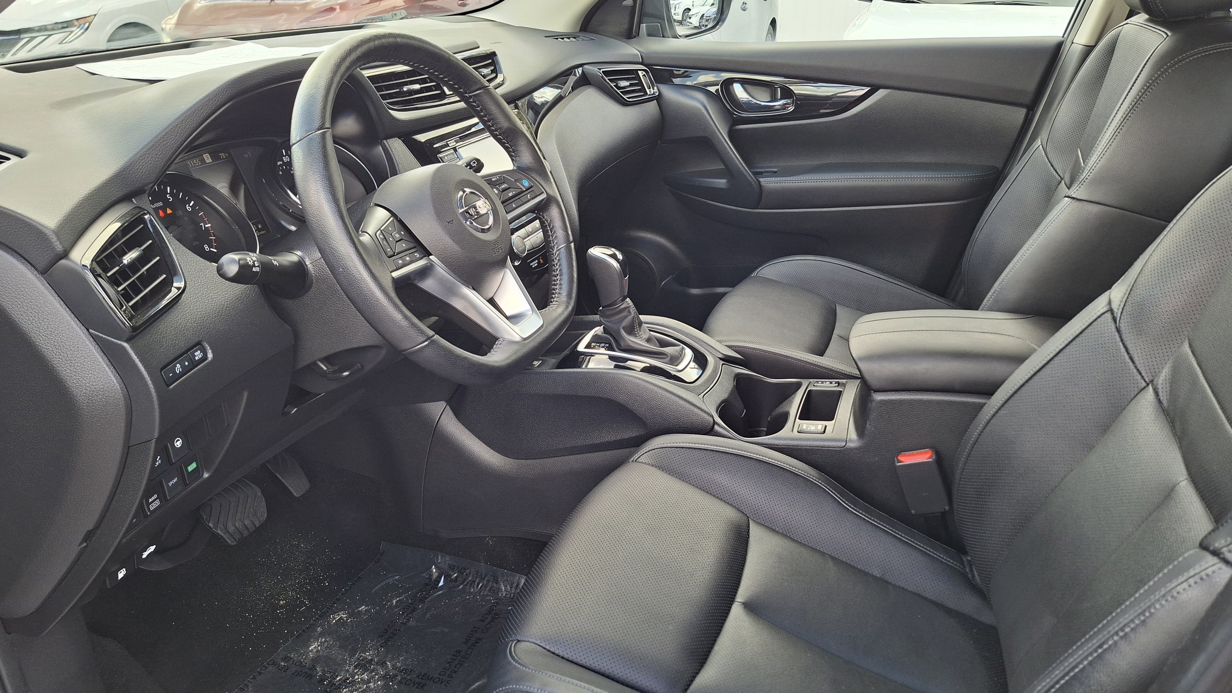 Used 2022 Nissan Rogue Sport SL AWD/4WD image 9