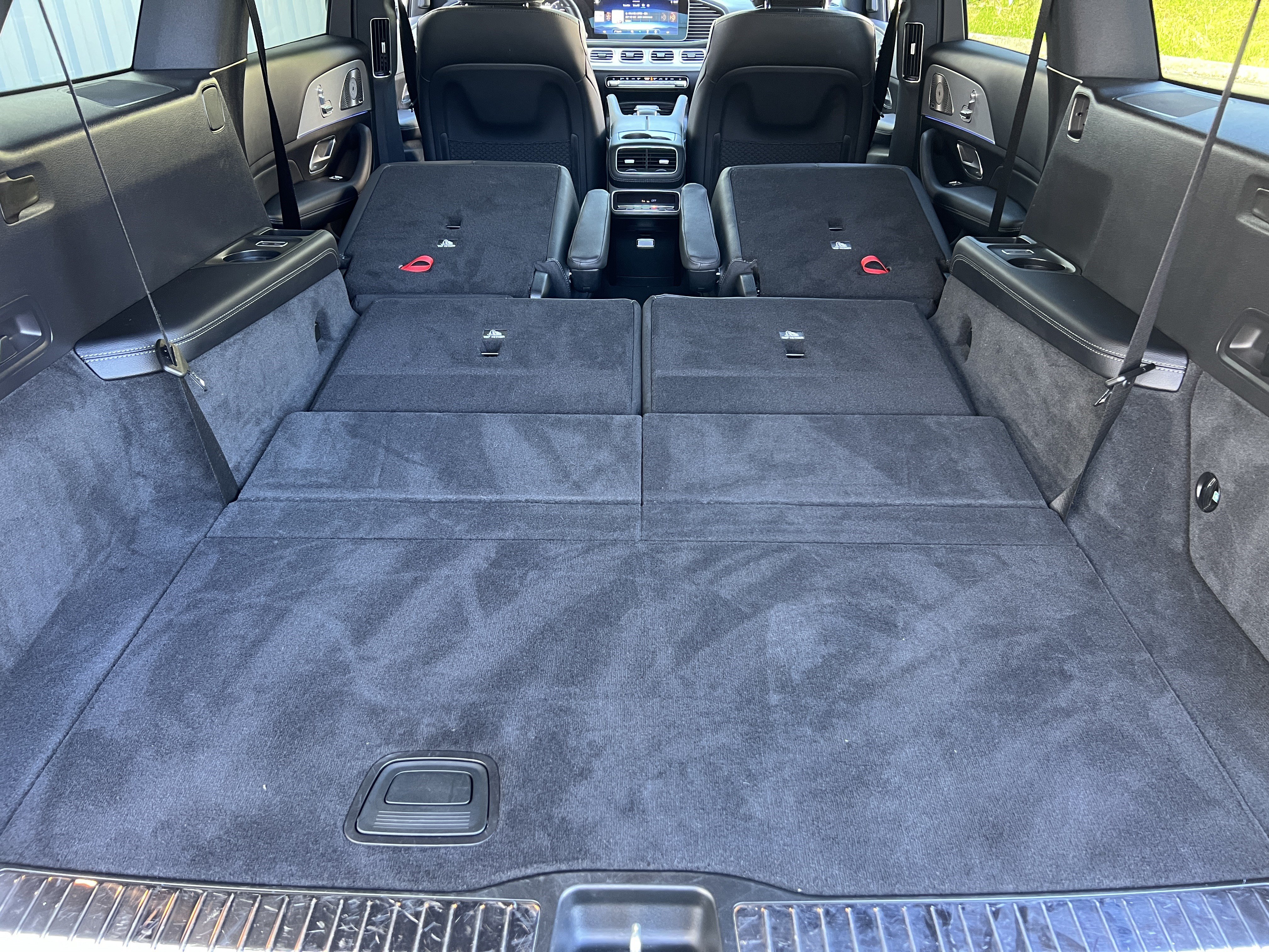 Used 2025 Mercedes-Benz GLS 450 4MATIC image 23