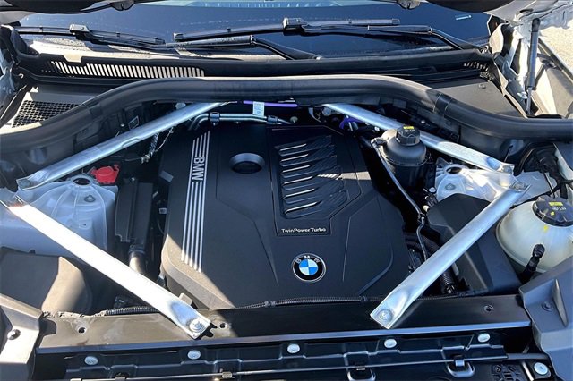 Used 2022 BMW X5 sDrive40i w/ Premium Package image 32