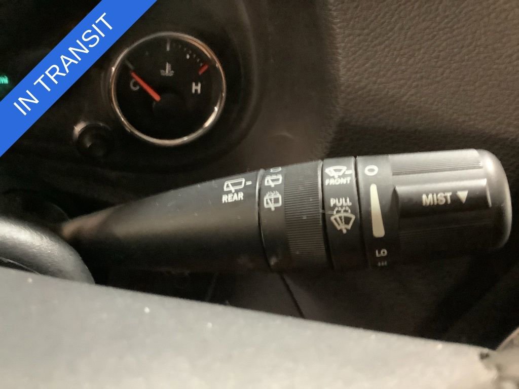 Used 2018 Jeep Wrangler Sahara w/ Connectivity Group AWD/4WD image 25