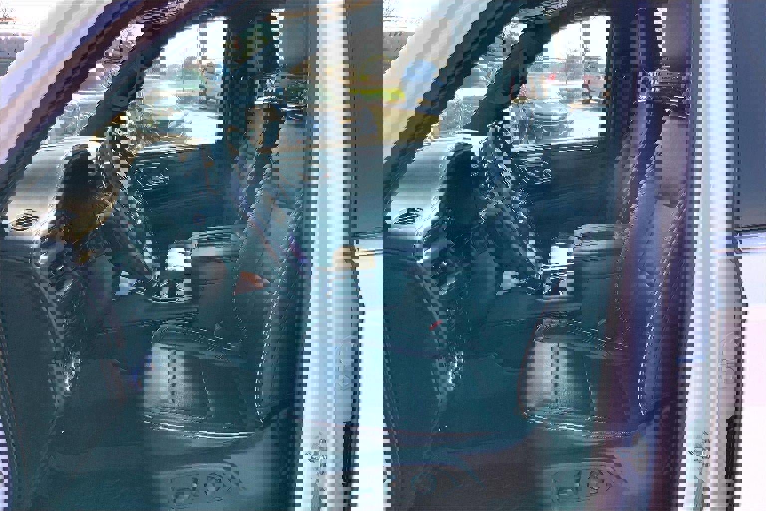 Used 2021 GMC Yukon SLT image 17