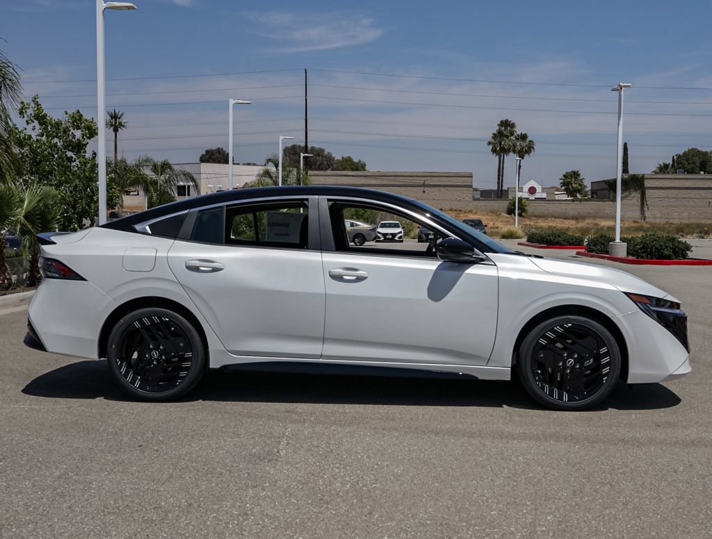 New 2026 Nissan Sentra SR w/ Floor Mat Package FWD image 3