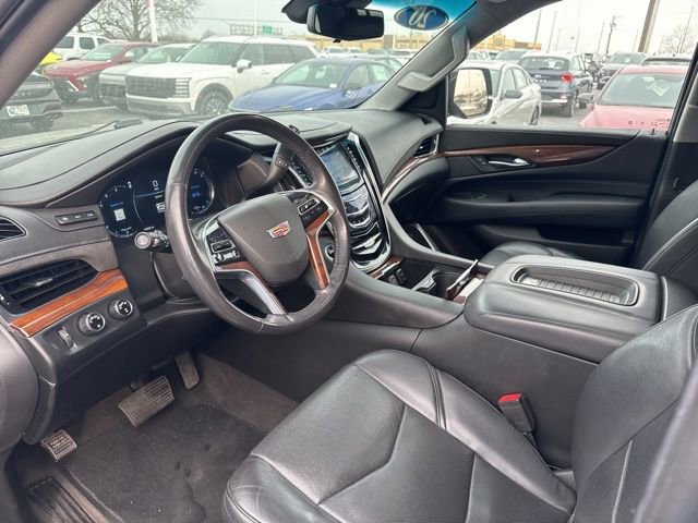 Used 2020 Cadillac Escalade ESV Luxury image 13