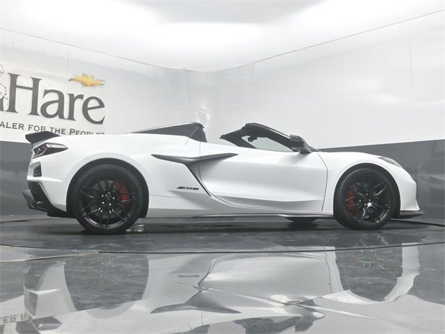 New 2026 Chevrolet Corvette Z06 w/ Stealth Interior Trim Package image 34