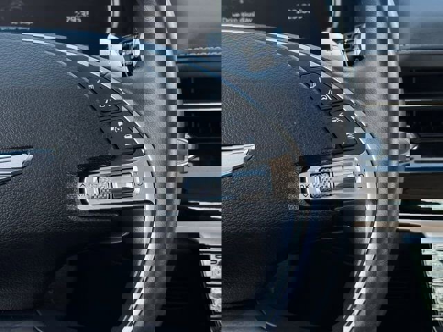 Used 2023 Genesis G80 2.5T image 16