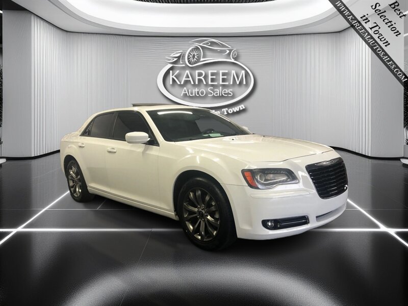 Used 2014 Chrysler 300 S AWD/4WD image 3