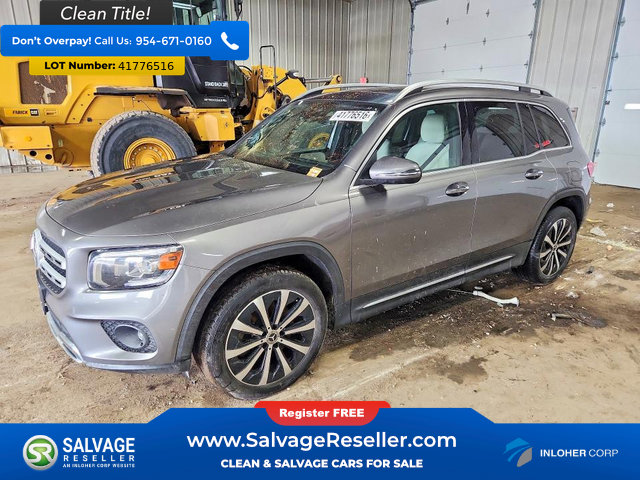 Used 2021 Mercedes-Benz GLB 250 4MATIC w/ Premium Package image 1