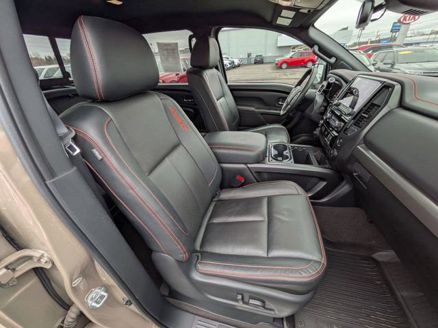 Used 2022 Nissan Titan PRO-4X w/ Pro-4x Convenience Package AWD/4WD image 19