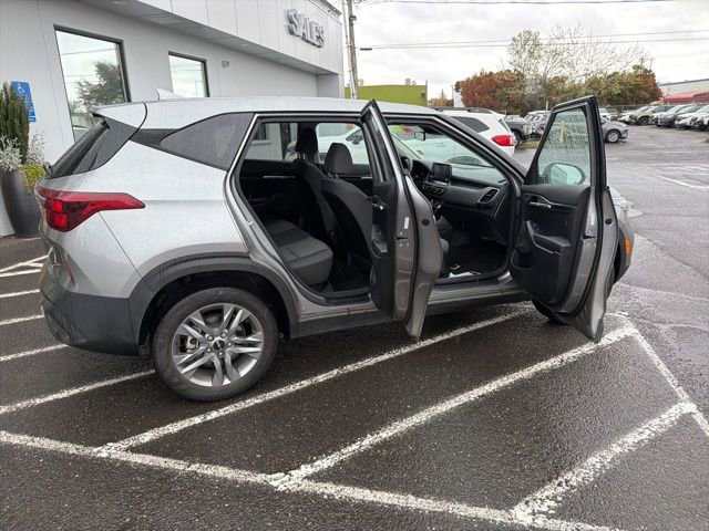 Used 2023 Kia Seltos LX image 10
