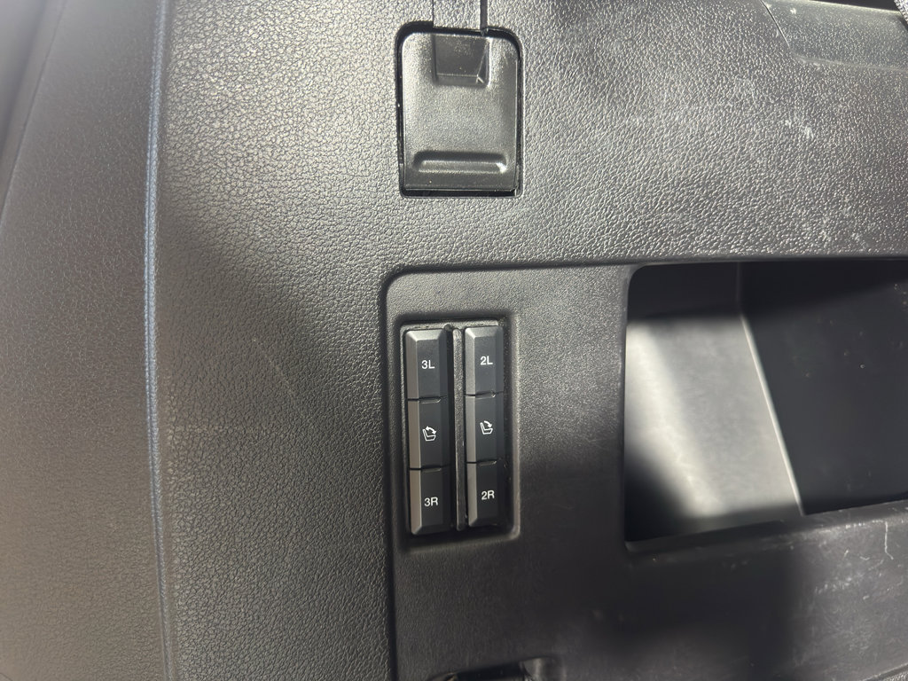 Used 2018 Ford Expedition Platinum AWD/4WD image 36