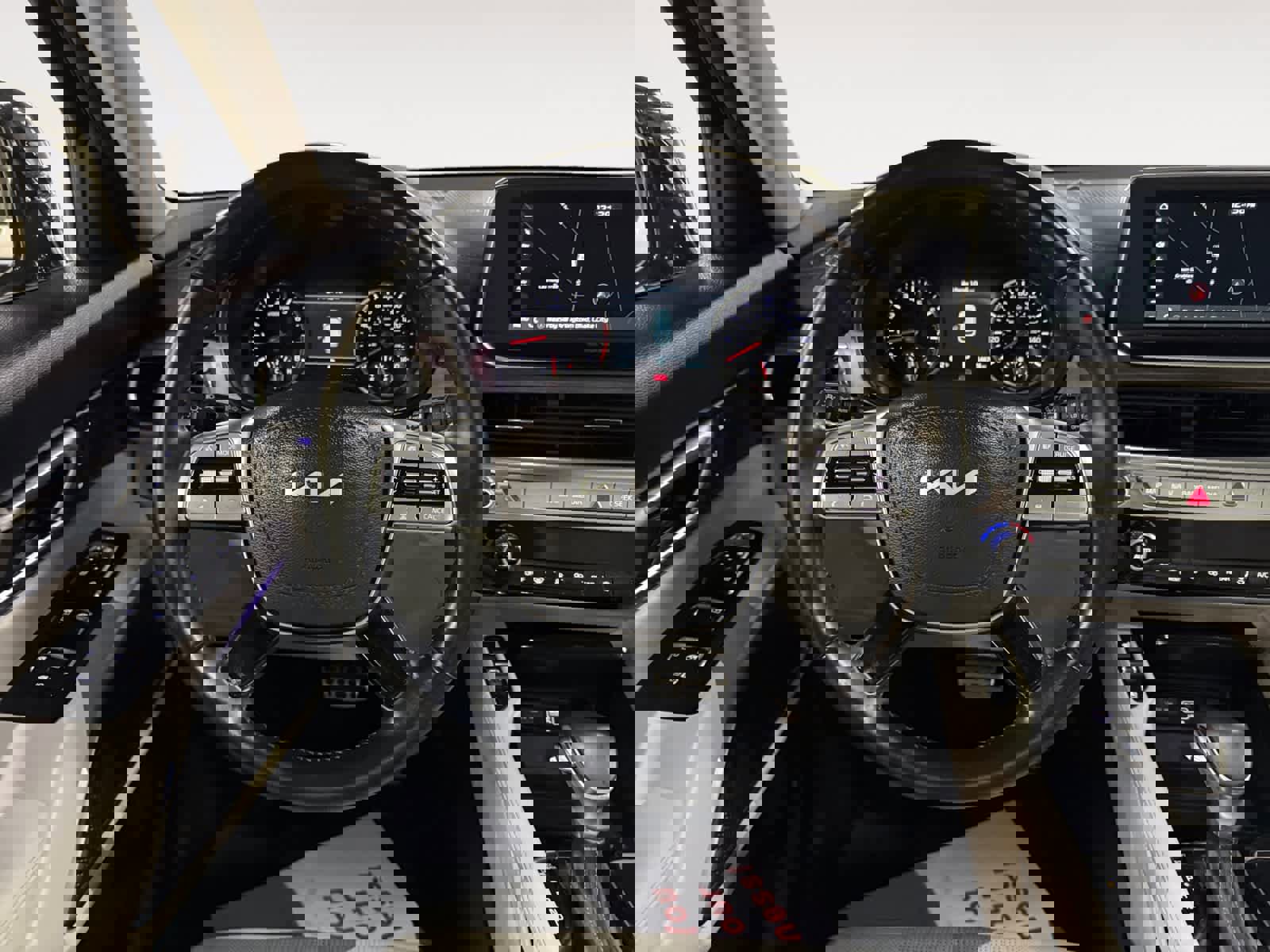 Used 2022 Kia Telluride SX w/ Towing Package image 17