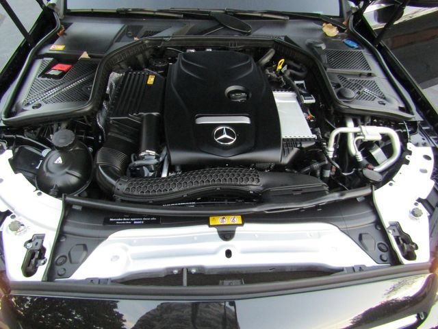 Used 2015 Mercedes-Benz C 300 Sedan image 19