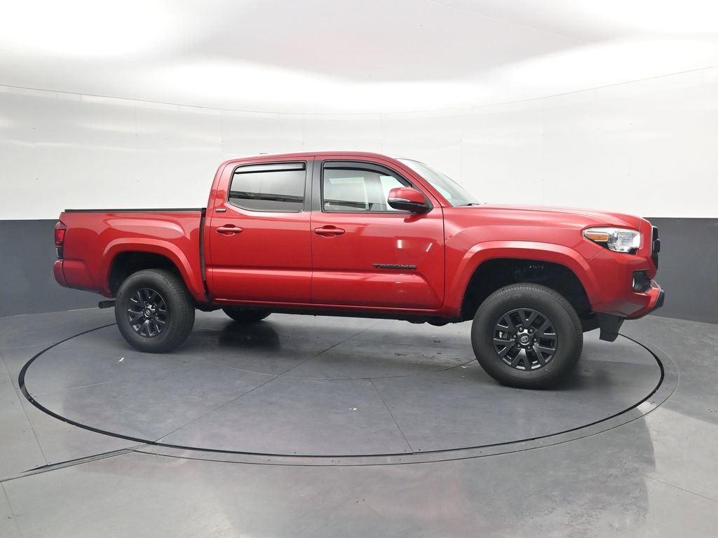 Used 2022 Toyota Tacoma SR5 w/ Technology Package RWD image 4
