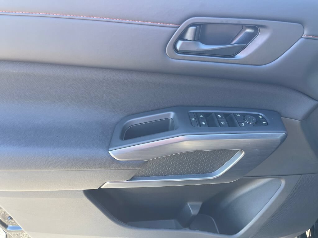 New 2026 Nissan Pathfinder Rock Creek AWD/4WD image 7