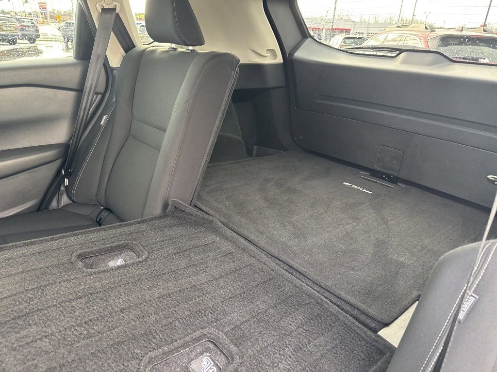 Used 2024 Nissan Rogue S image 27