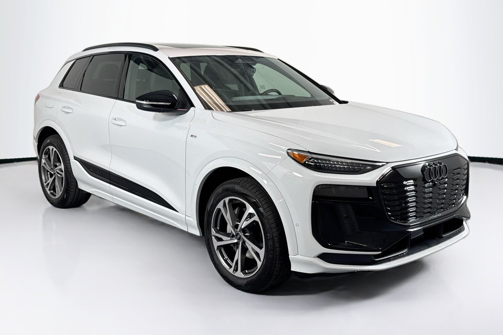 New 2027 Audi Q6 e-tron Premium Plus AWD/4WD image 3