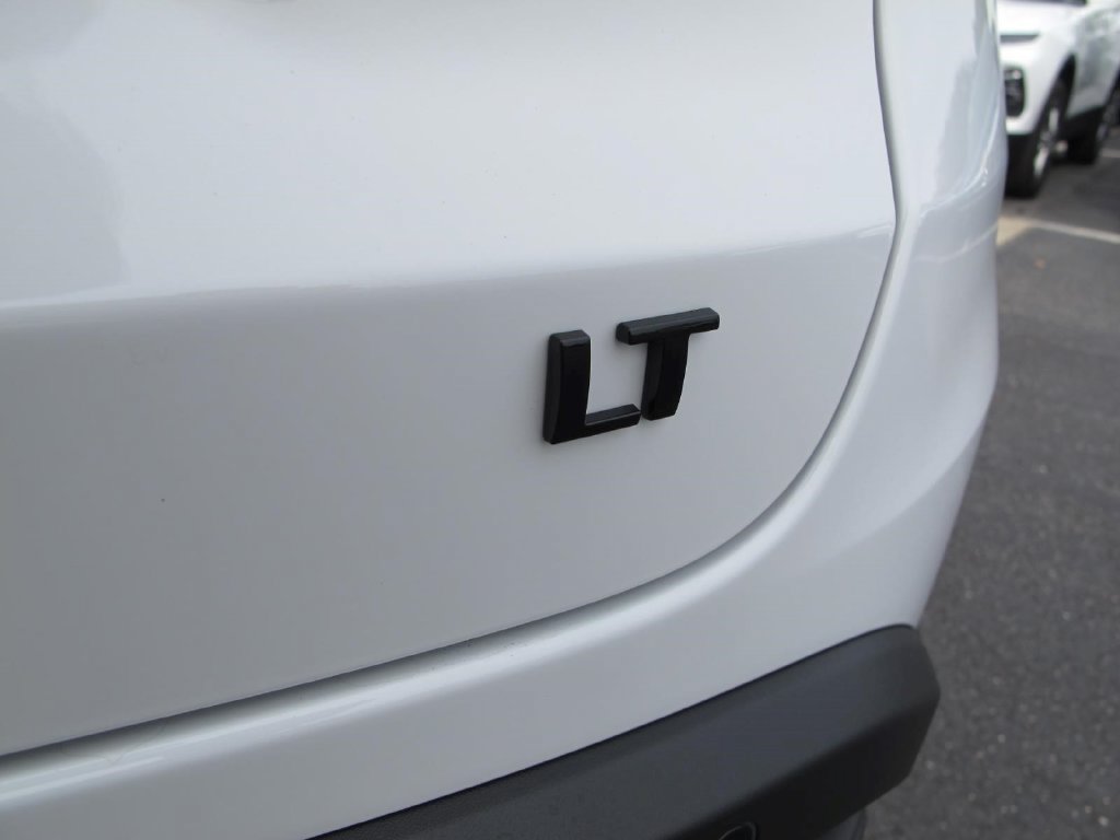 New 2026 Chevrolet Trax LT w/ Driver Confidence Package FWD image 8