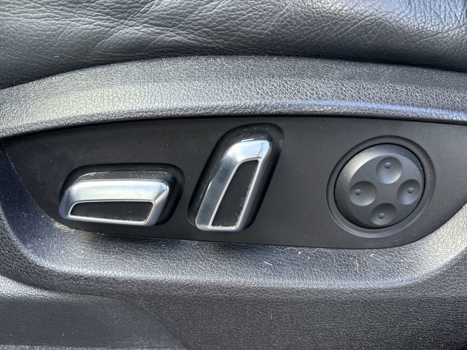 Used 2010 Audi Q7 3.6 Premium Plus image 12