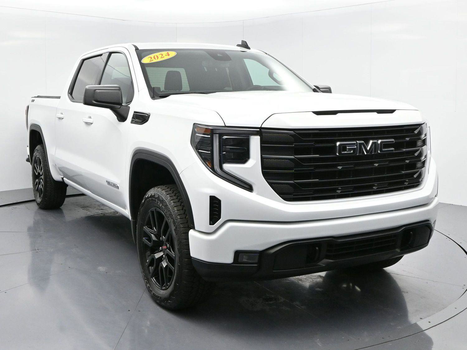 Used 2024 GMC Sierra 1500 Elevation image 2