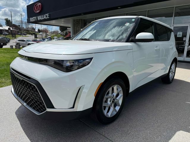 Used 2023 Kia Soul LX w/ Option Group 015 image 23