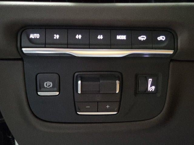 Certified 2025 Cadillac Escalade Premium Luxury w/ Touring Package AWD/4WD image 17