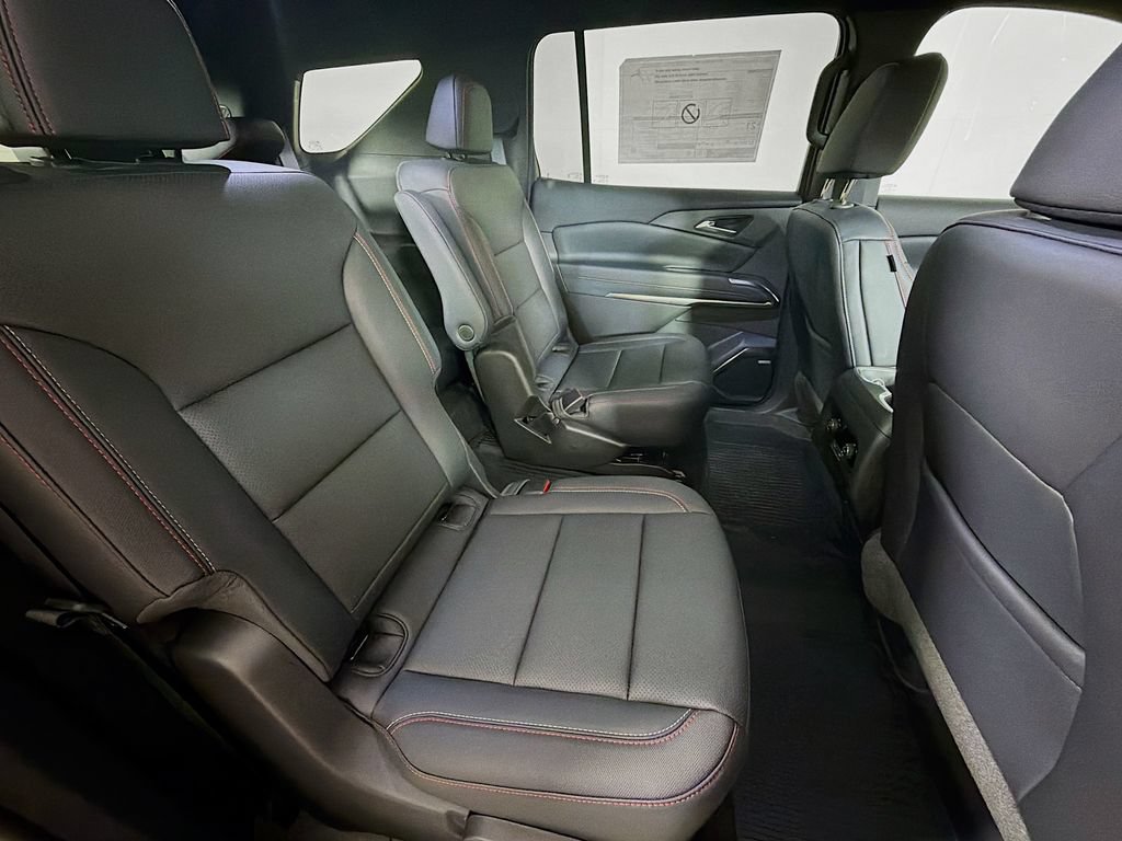 New 2026 Chevrolet Traverse Z71 w/ Enhanced Driving Package AWD/4WD image 24