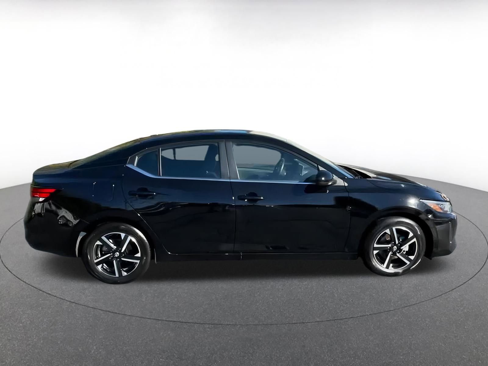 Used 2025 Nissan Sentra SV image 15
