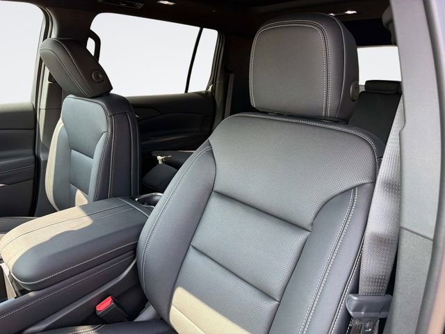 New 2026 Chevrolet Traverse LT image 24