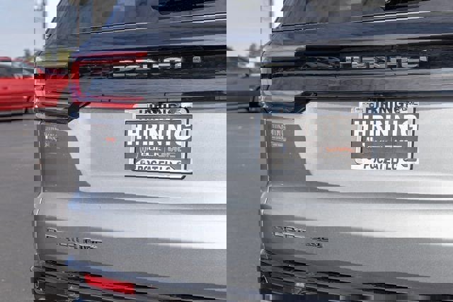 Used 2025 GMC Acadia Denali w/ LPO, Floor Liner Package image 23